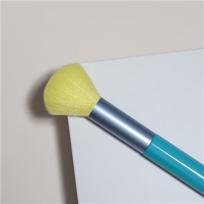 Кисть для макияжа «PENCIL», 14,3 см,цвет жёлтый/голубой