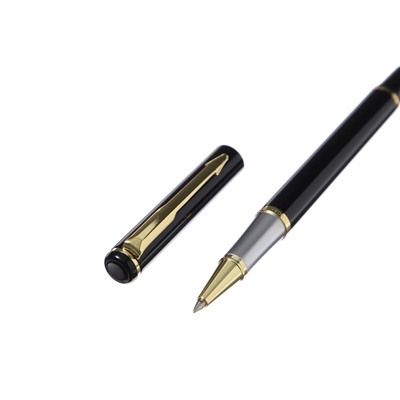 Ручка подарочная роллер в кожзам футляре, корпус черный, золото, серебро