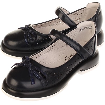 Mary Jane Kenka MRW_2782-1_navy